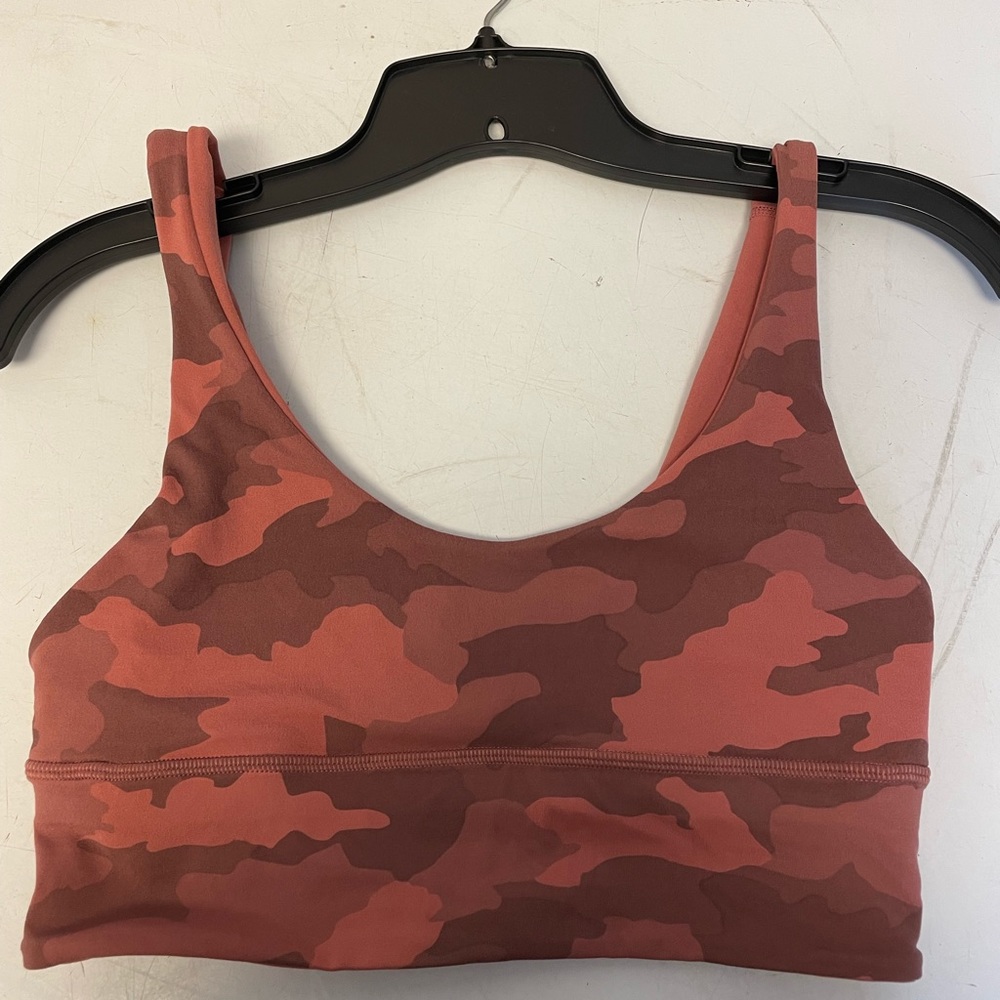 Lululemon sports bra